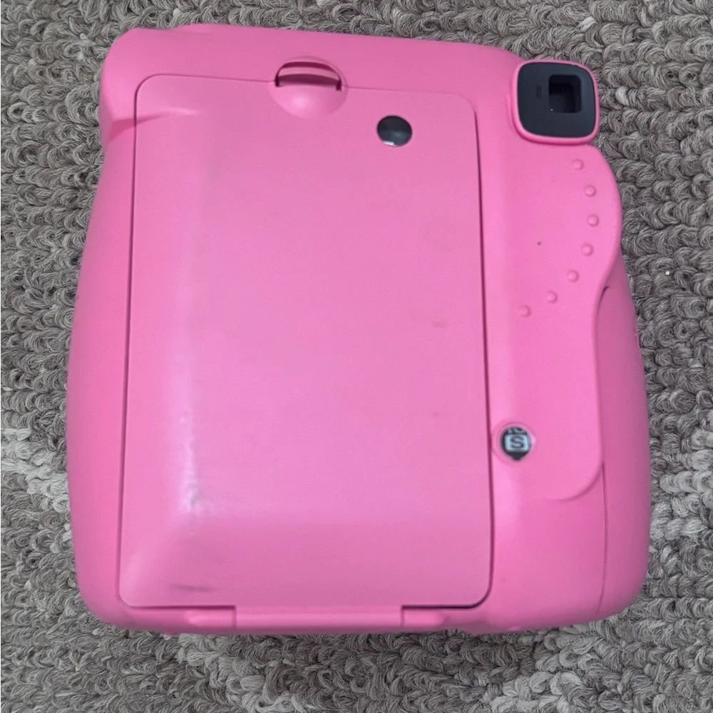 Pink Instant Camera - Picture 2 of 5